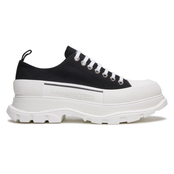 Alexander McQueen
Tread Slick low top sneakers - Picture 1 of 5